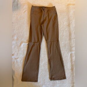 Women’s straight leg pants